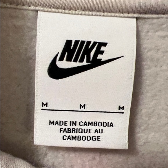 Nike Men's Quarter Zip Pullover - Picture 4 of 8